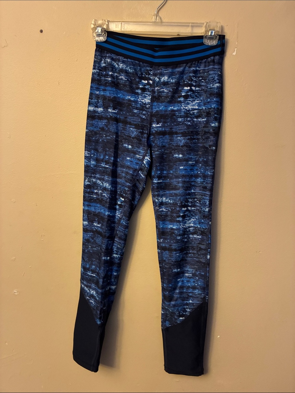 Athletic Works Blue Patterned Women's Leggings with Striped Waistband